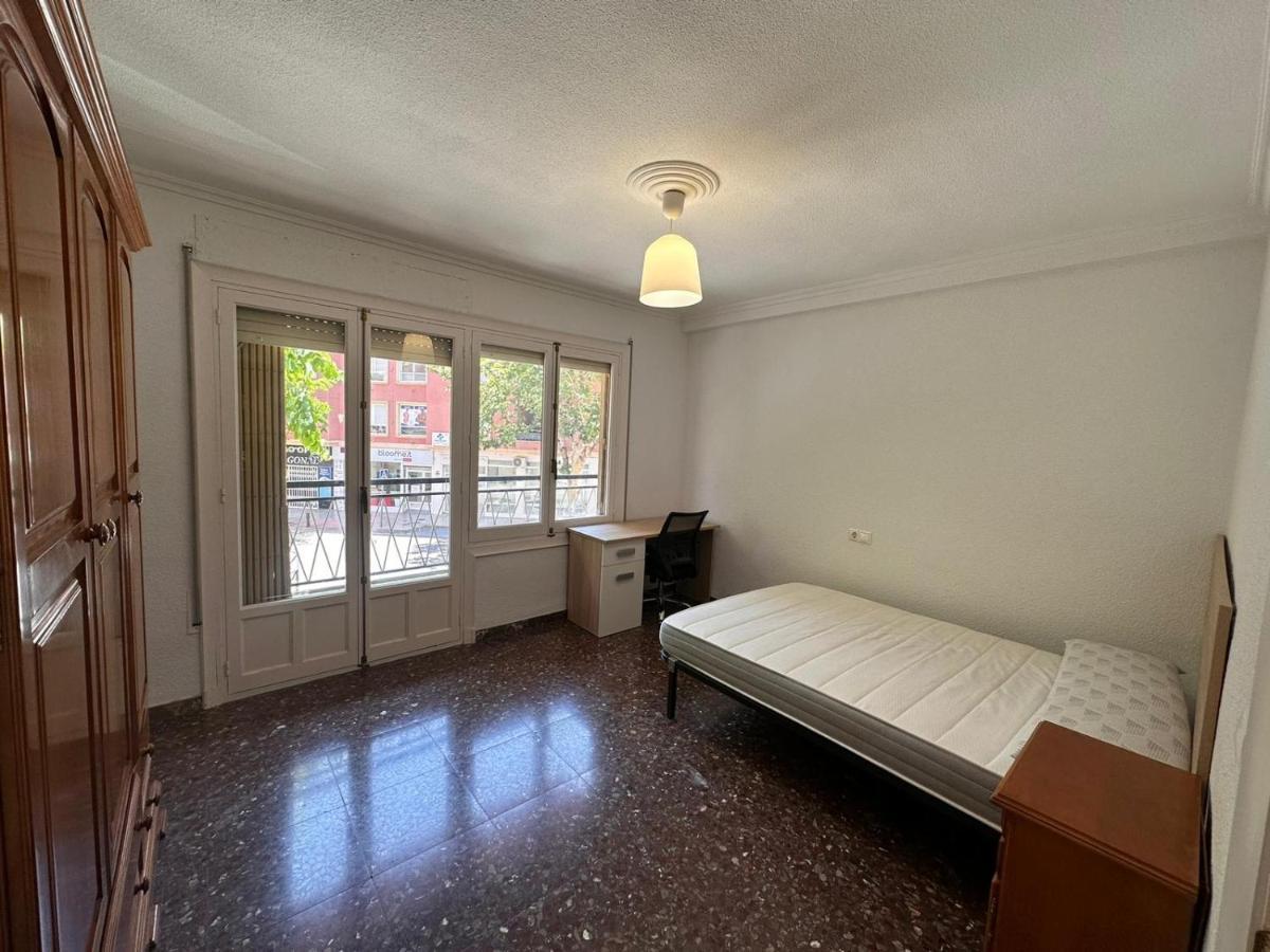 Piso 4 Dormitorios Centrico Con Gran Terraza San Juan  Luaran gambar
