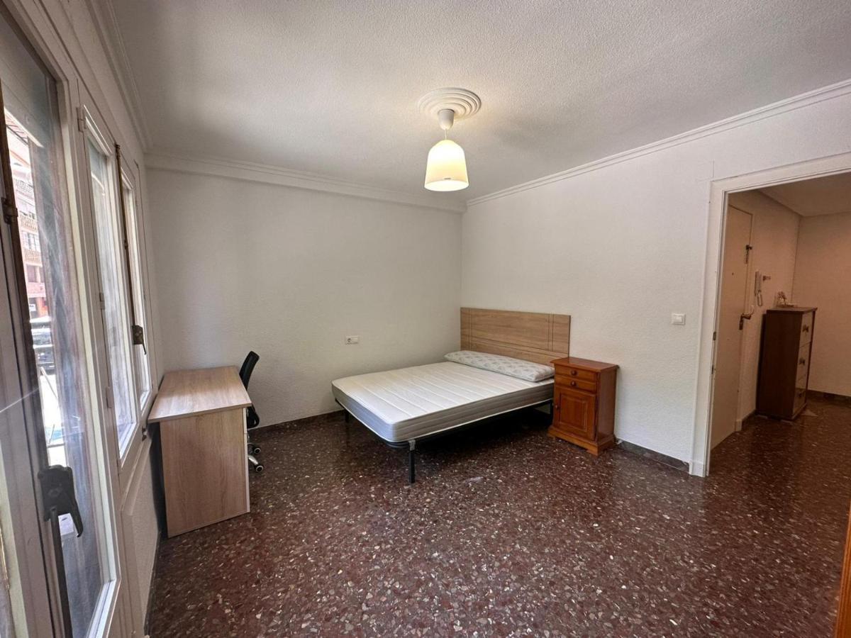 Piso 4 Dormitorios Centrico Con Gran Terraza San Juan  Luaran gambar